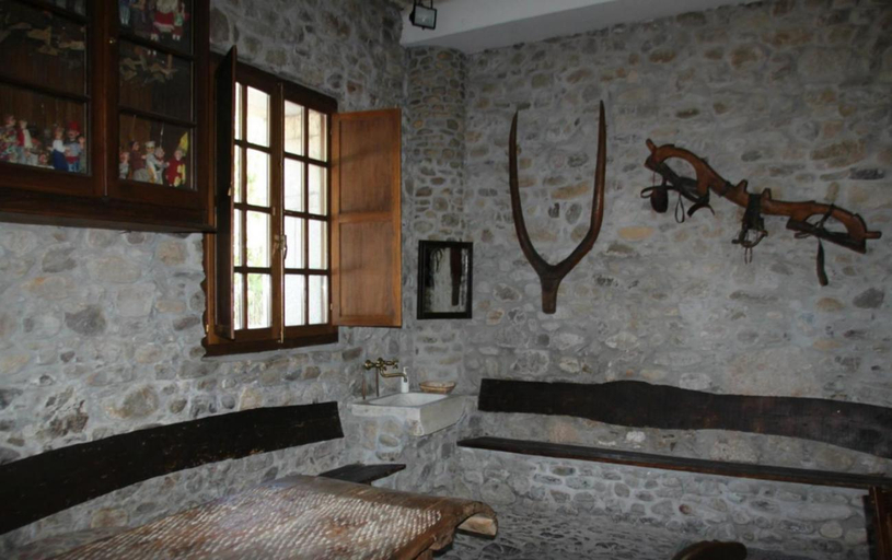 Others 5, La Casa Del Reloj, León