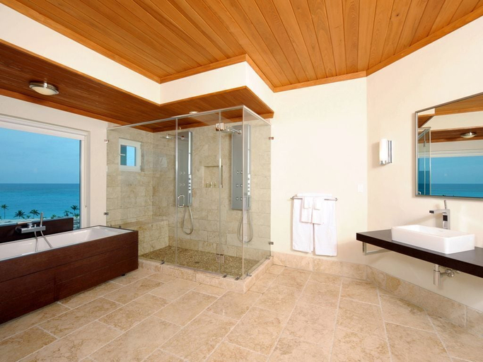 Bathroom, Ocean Vista: Contemporary Villa With Panoramic Views