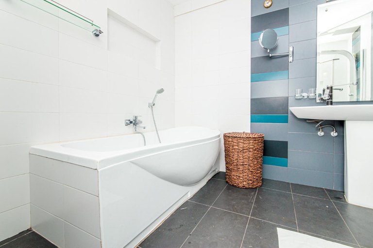 Bathroom 4, The Forest and Lake by Schofieldshire, Welimada