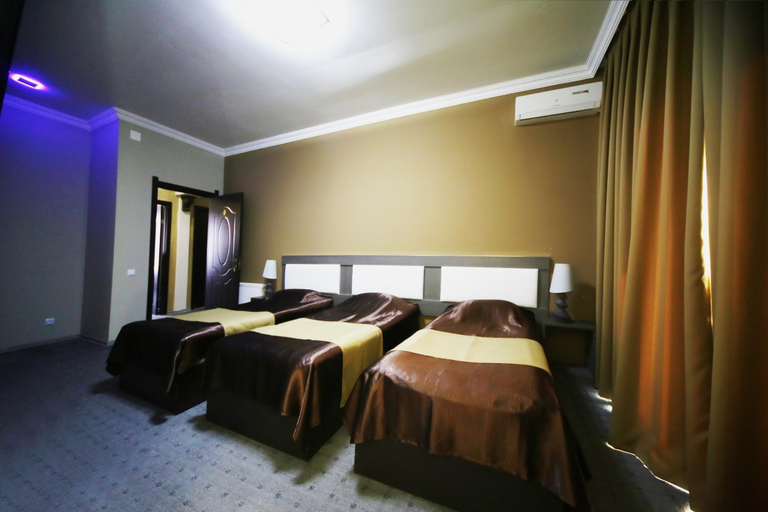 Bedroom 3, Discovery Hotel, Tskaltubo