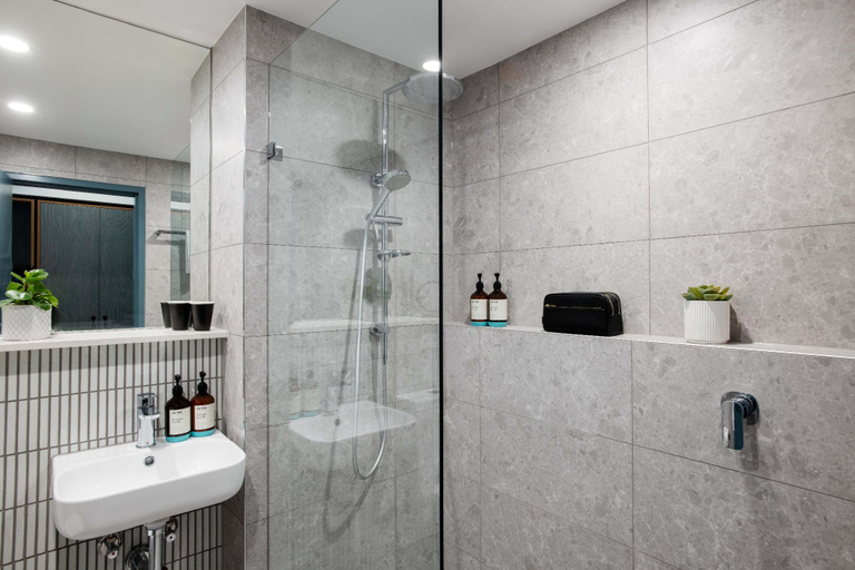 Bathroom 5, Hotel Alba Adelaide, Adelaide