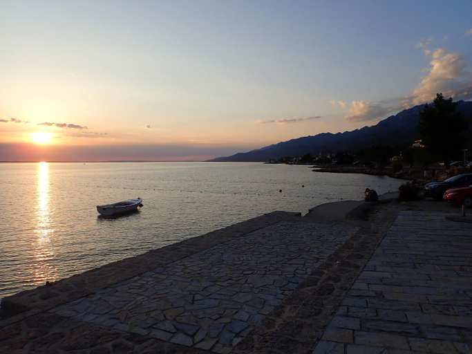Others 1, Apartments Pjer, Starigrad