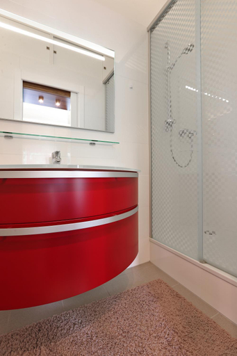 Shower 4, Apartment-Oberlaa, Wien