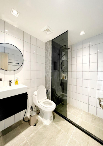 Bathroom 7