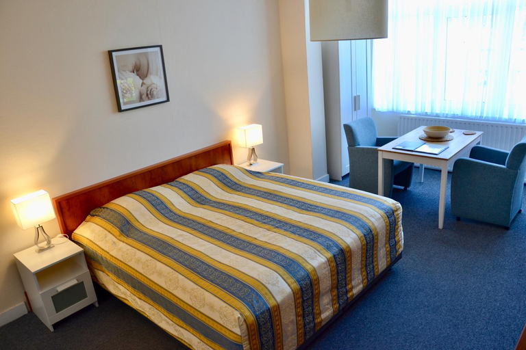 Bedroom 2, Hotel De Stern, The Hague