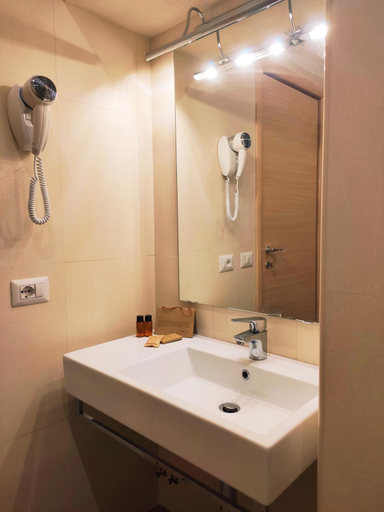 Bathroom 3, Luxury Suites Stay Inn Rome Experience, Rome