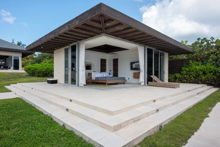 Exterior & Views, Oceanfront Oasis: Renovated Villa With Pool