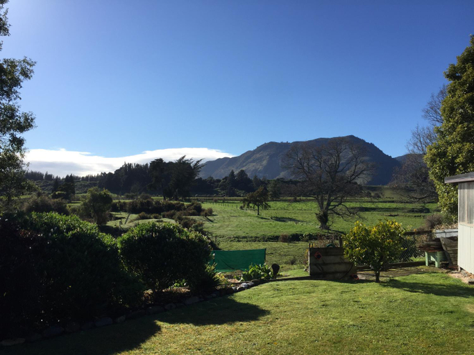 Others 3, Adventure B&B, Tasman