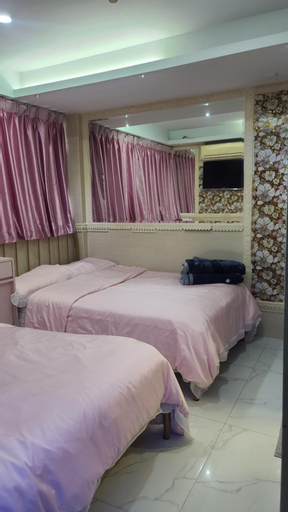 Bedroom 12