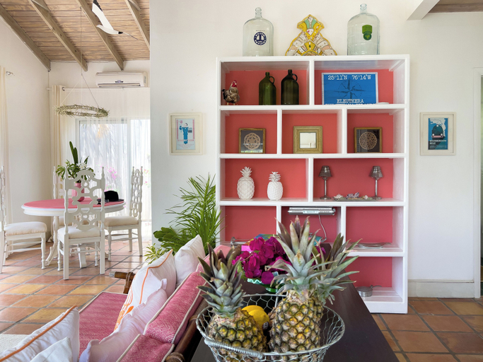 Others 5, Ultra-Luxury Escape: New Beachfront Villa