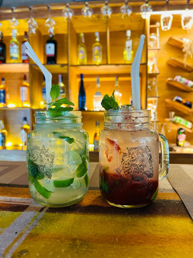 Food & Drinks 5, Crown Holiday Village near Marawila, Nattandiya