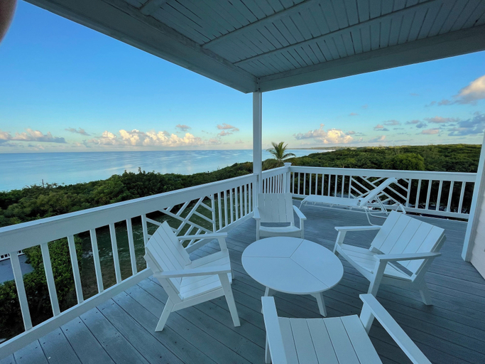 Others 5, Island Paradise: Secluded Retreat, Breathtaking Views