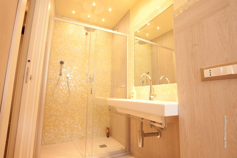 Bathroom 8