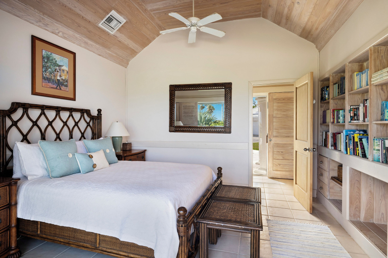 Bedroom 3, Windermere Paradise: Luxurious Estate With Amenities