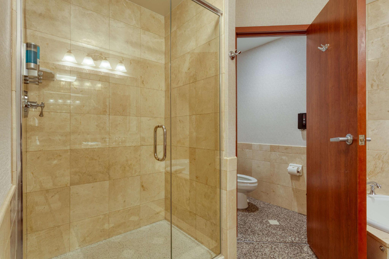 Bathroom 30