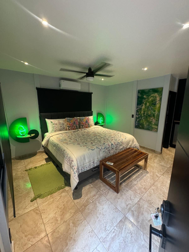 Bedroom 4, Parti Gras Hotel & Villas en Potrero, Santa Cruz