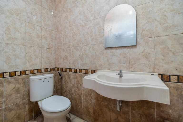 Bathroom 5