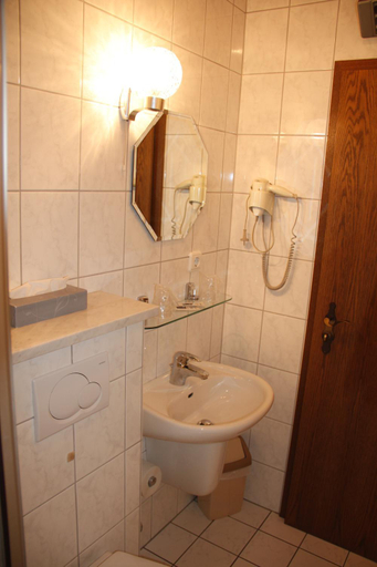 Bathroom 4, Landhaus Am Westerwald, Eichsfeld