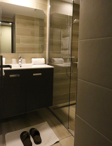 Bathroom 4, Hôtel Edelweiss, Savoie