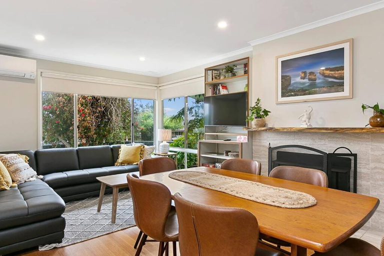Others 4, Miren Cottage Holiday Home Free Wi-Fi, Colac-Otway - South