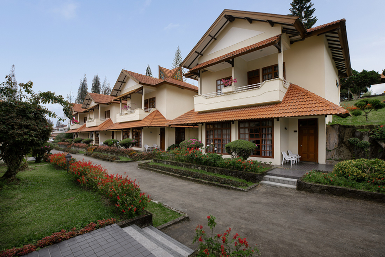 Exterior 4