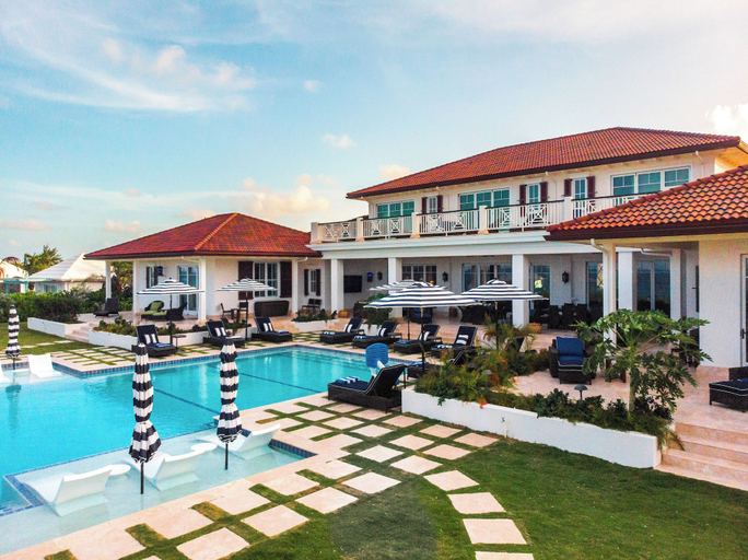 Exterior & Views 2, Island Haven: Oceanfront Retreat With Infinity Pool