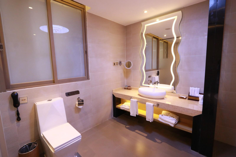 Bathroom 4