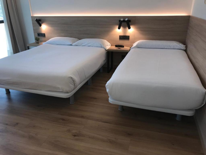 Bedroom 2, Hotel Principe de Asturias, Asturias