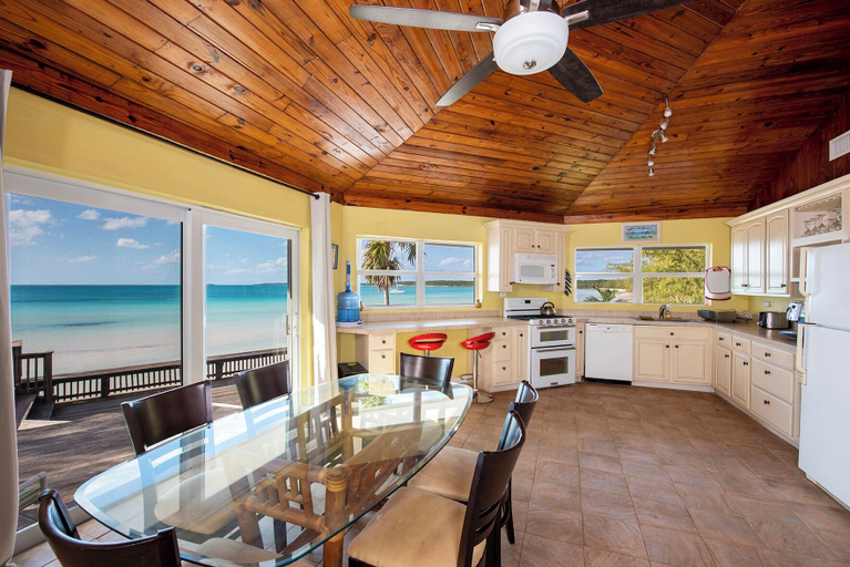 Others, Banks Road Bliss: Luxury Estate With Pool