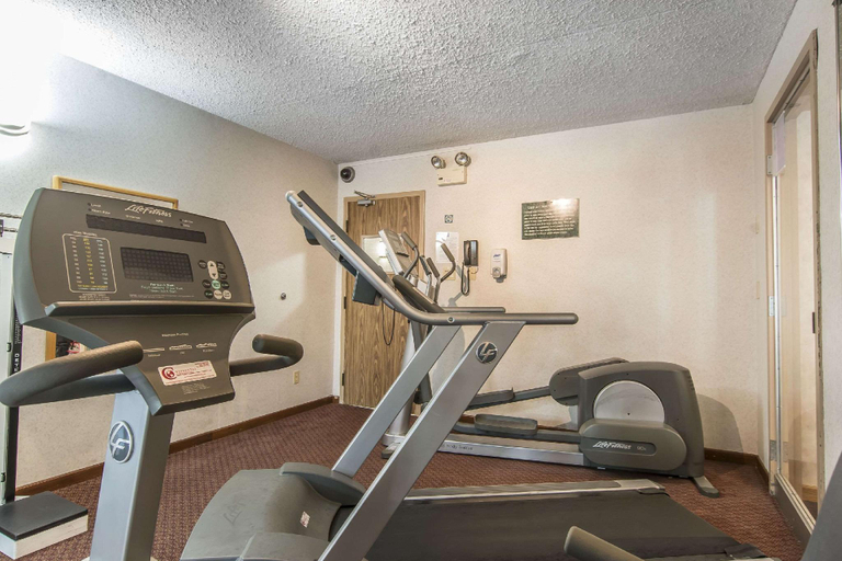 Others 5, Comfort Inn, Stormont, Dundas and Glengarry