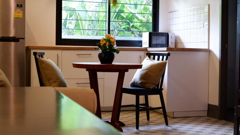 Dining Room 7
