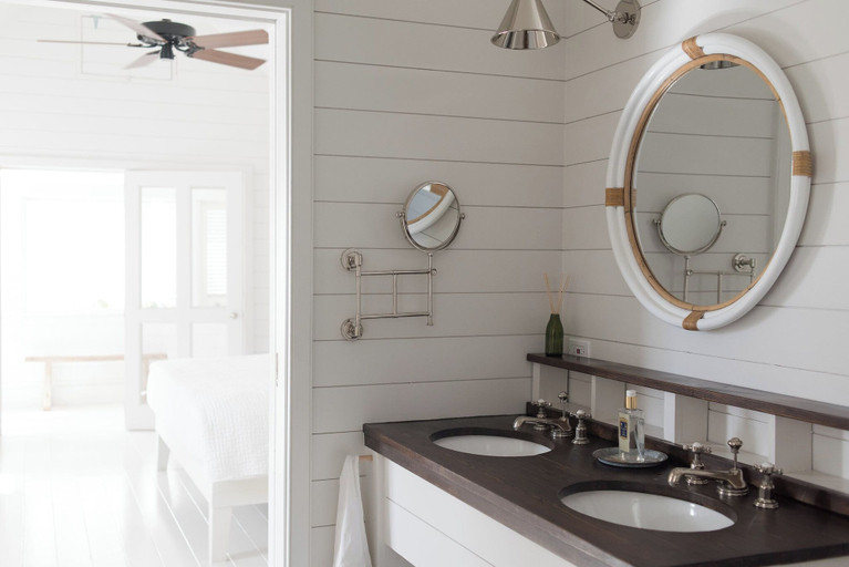 Bathroom 3, Beachfront Bliss: Luxury Dunmore Town Home With Pool