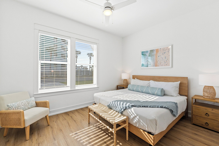 Bedroom 1, Take it Easy by Book That Condo, Bay