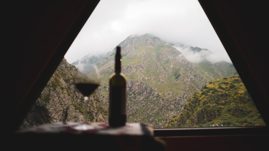Others 4, Off inn Kazbegi, Kazbegi