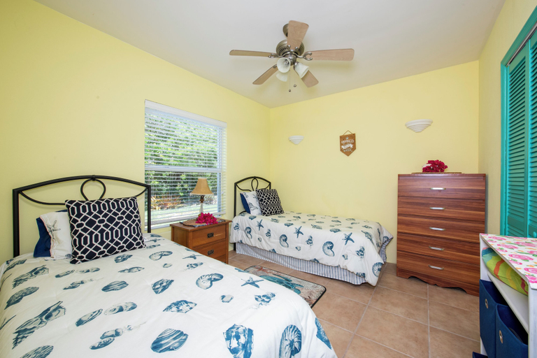 Bedroom 2, Oceanfront Oasis: Elegant Estate With Spectacular Views