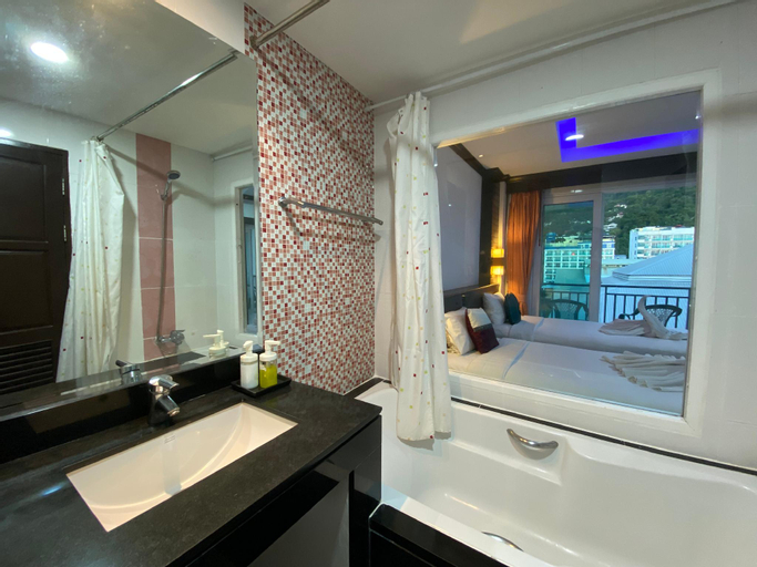 Bathroom 8