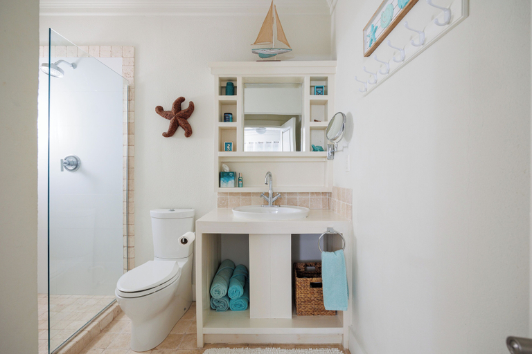 Bathroom 4, Tropical Getaway: Compound Near Saunders Beach
