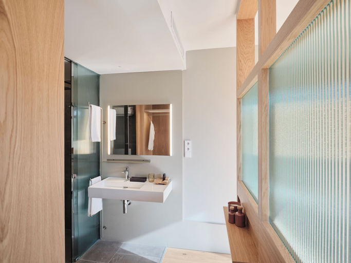 Bathroom 5, Qgat Suites & Events, Barcelona