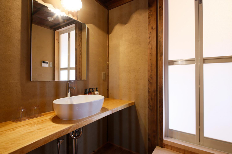 Bathroom 3, Kariya Ryokan Q, Akō