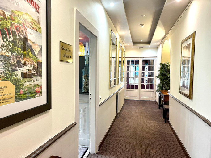 Public Area, Logis Hotel des Messageries, Jura