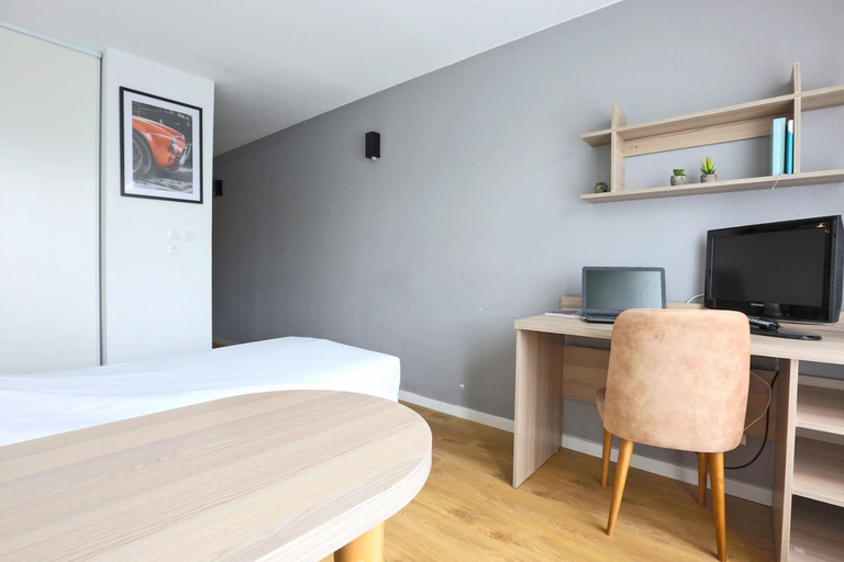 Bedroom 3, KOSY Appart'Hotels - La Maison Des Chercheurs, Meurthe-et-Moselle