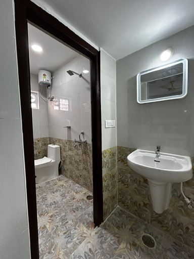 Bathroom, HOTEL DOLPHIN, Ranga Reddy