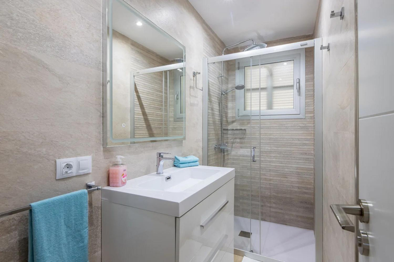 Bathroom 3, Villa Dolphin by Slow Villas, Baleares