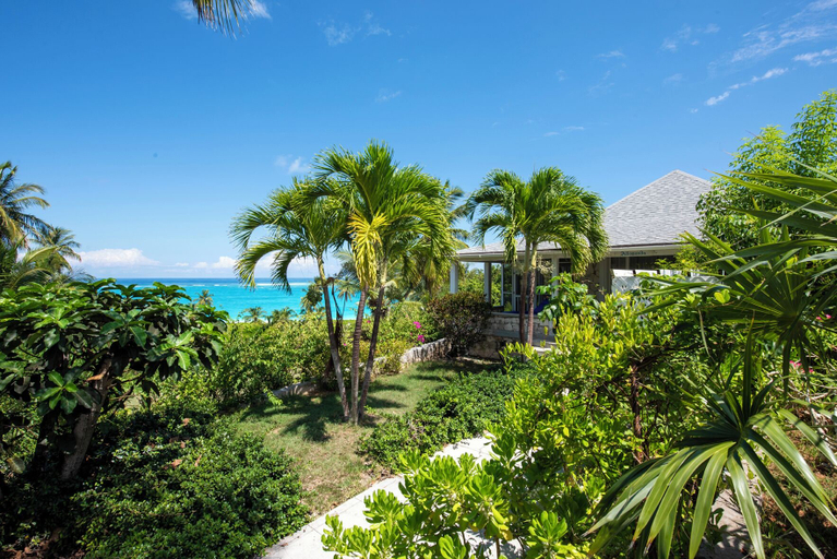 Others 5, Sunset Splendor: Historic Beach House With Pool