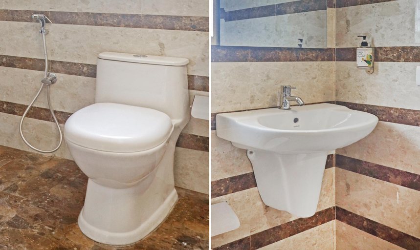 Bathroom 4, Treebo Arastu Grand, Hyderabad