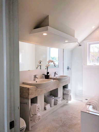 Bathroom 3, Oceanfront Haven: Elegant Estate With Private Deck