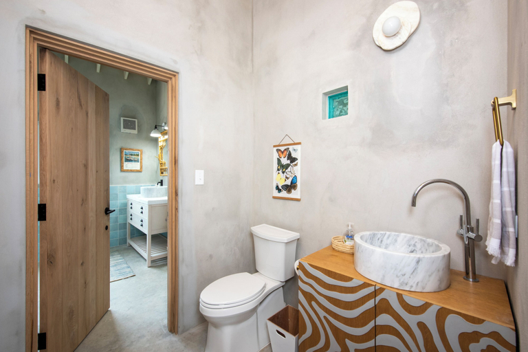 Bathroom 3, Paradise Cove: Oceanfront Haven With Infinity Pool
