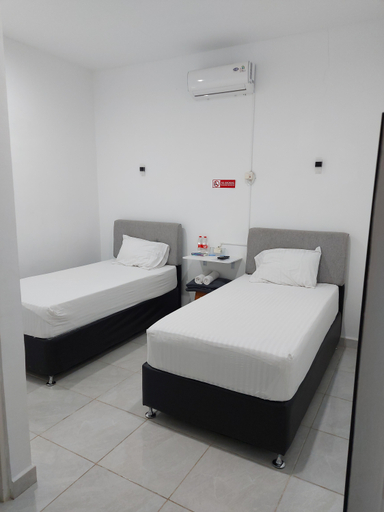 Bathroom 3, Hotel Dieng, Wonosobo
