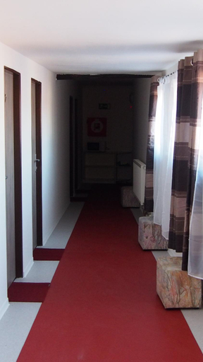 Others 4, Penzion a Restaurace Na Jizdarne, Kroměříž