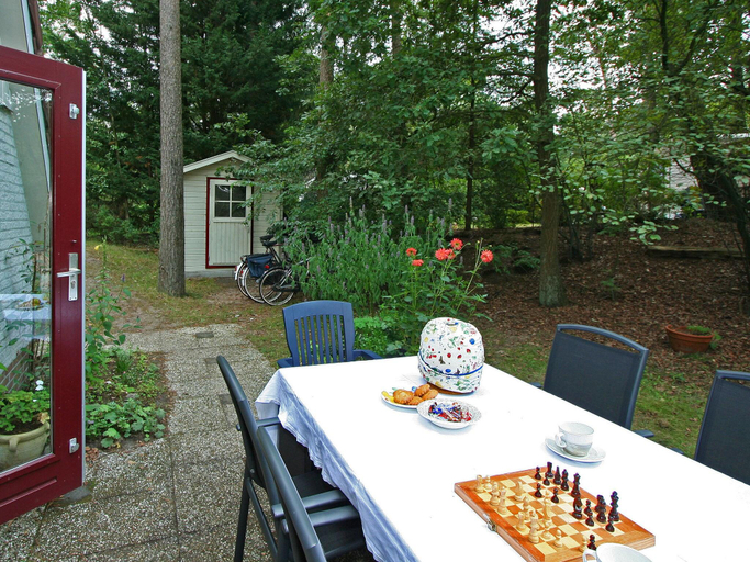 Others 4, Holiday Home in Nunspeet near Forest, Nunspeet